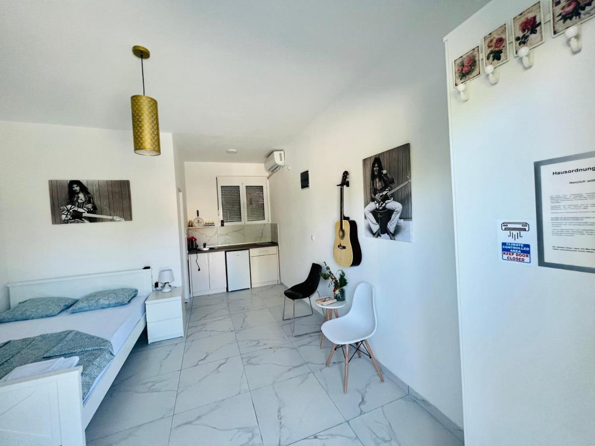 Apartments Mia Patria Улцинь Экстерьер фото