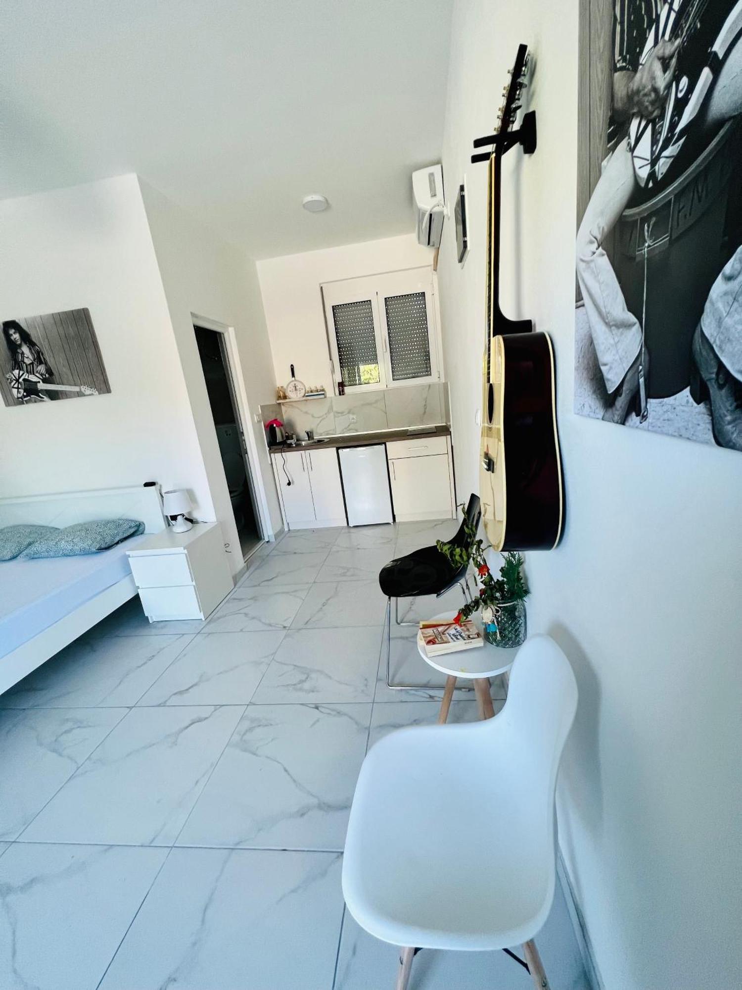 Apartments Mia Patria Улцинь Экстерьер фото